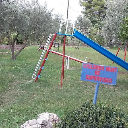 Ξενοδοχείο με διαμερίσματα Bella Grecia Χανιώτη