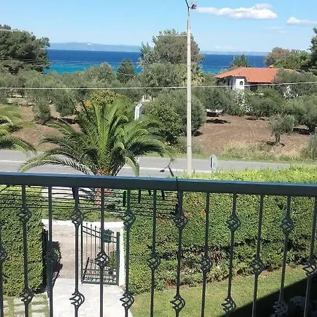 Ξενοδοχείο με διαμερίσματα Bella Grecia Χανιώτη